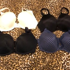 Lot of bras